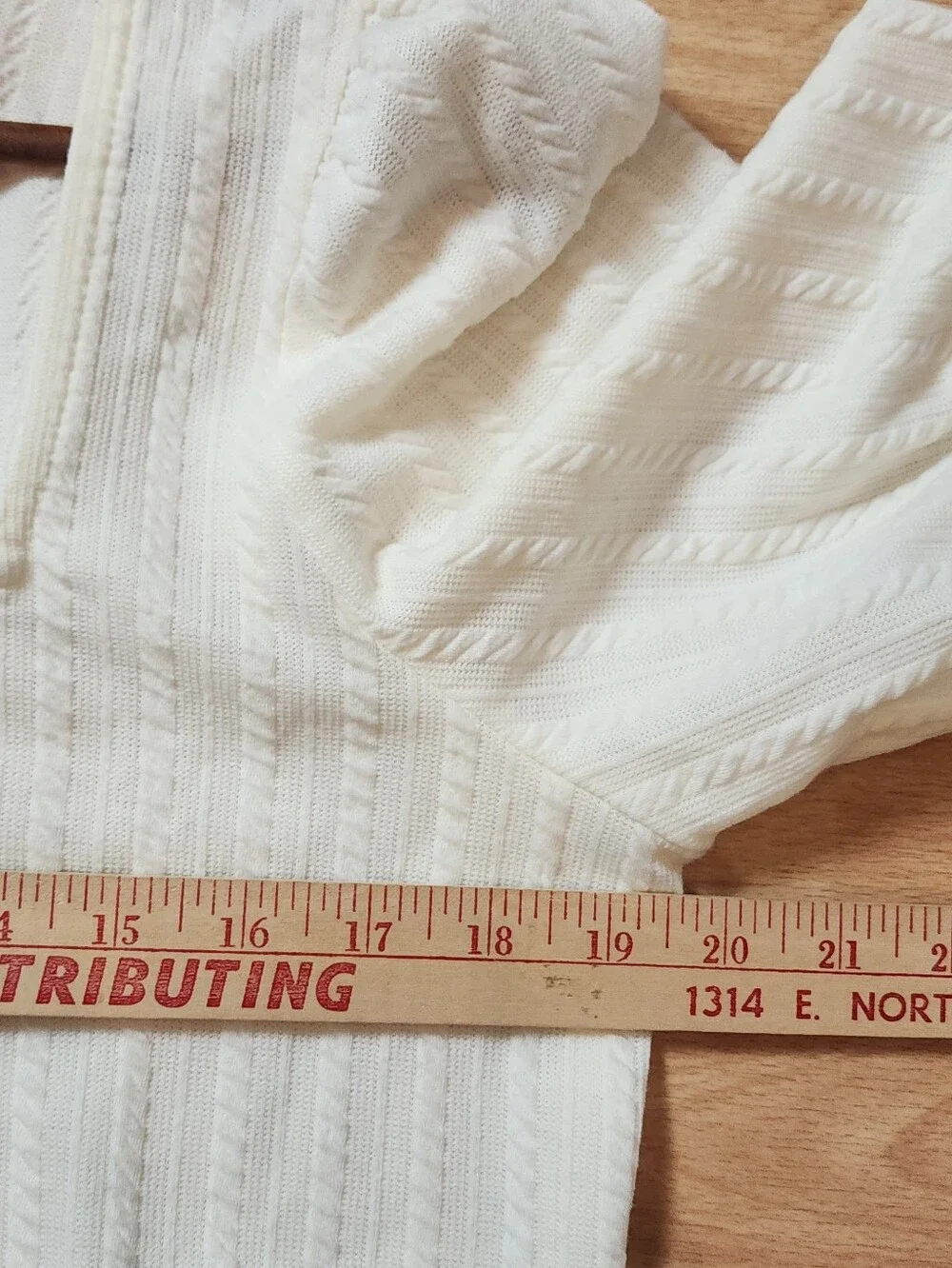 Faux Pearl Rhinestone Button Cream Pullover Lightweight Cable Knit Top Size XL